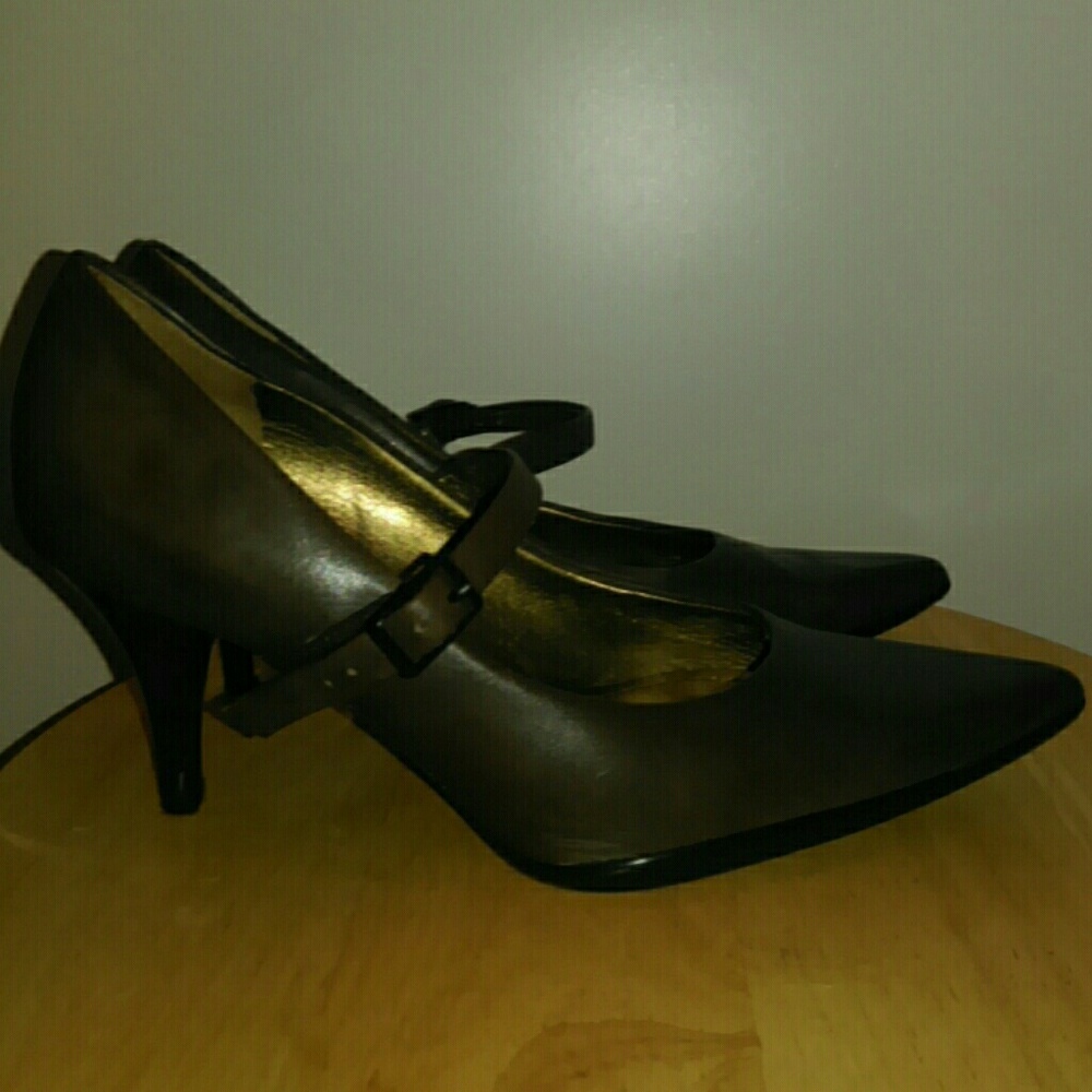 Brown Mary Jane Heels